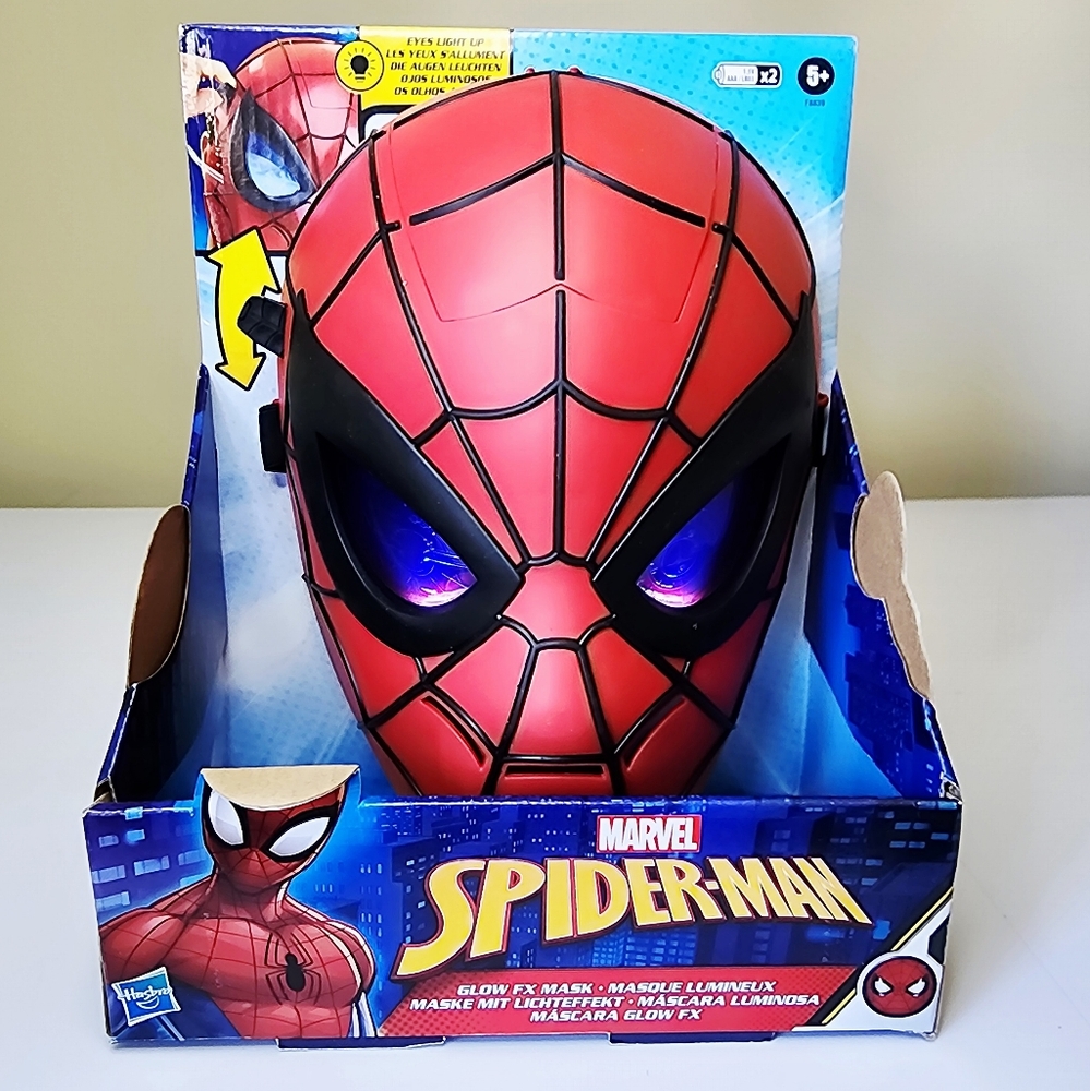 Brand New Marvel Spider-Man Glow FX Mask
